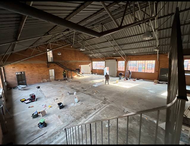 619M² WAREHOUSE TO LET IN EASTLEIGH